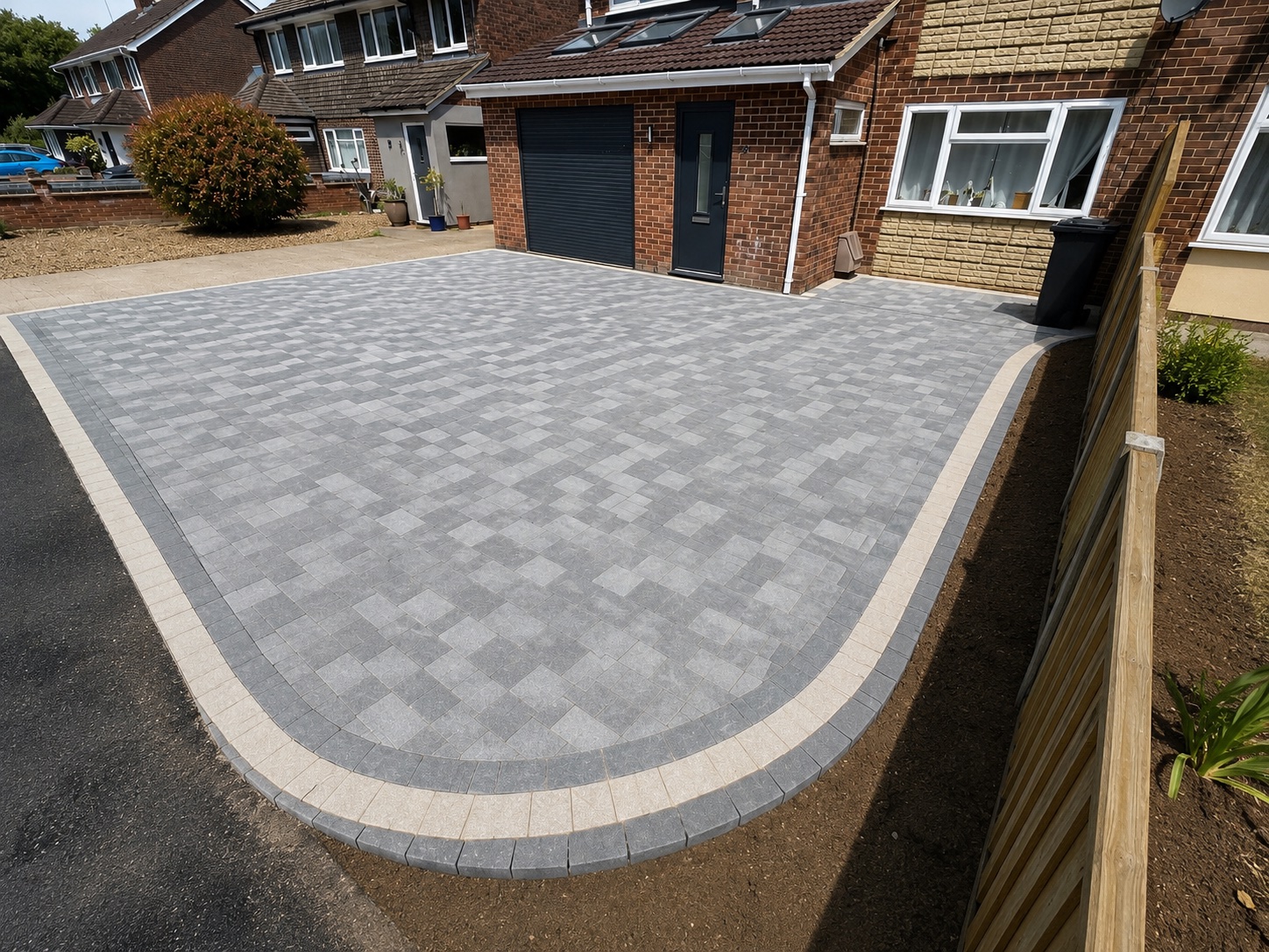 Completed block paving driveway by Irvine Surfacing in Wallingford